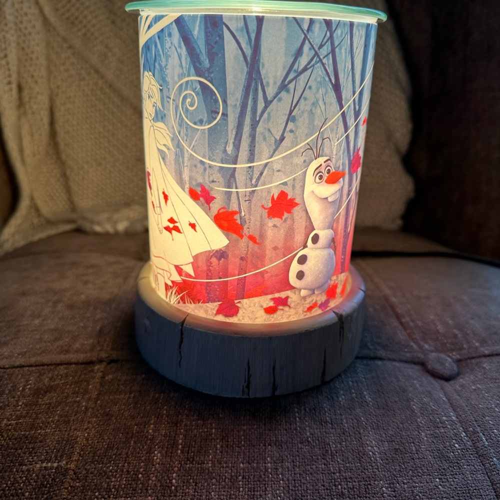 Frozen Scentsy wax warmer